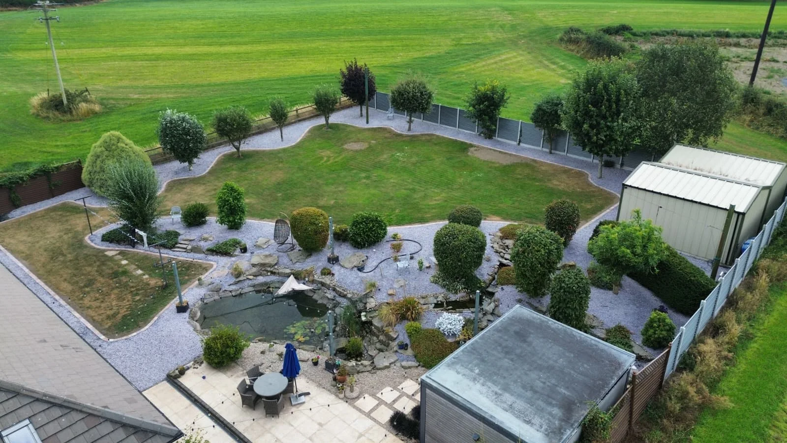 Country garden landscaping